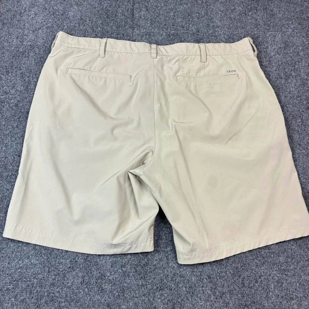 Izod Golf Mens Khaki Tan Flat Front Performance Shorts Size 42 Casual‎ Sport